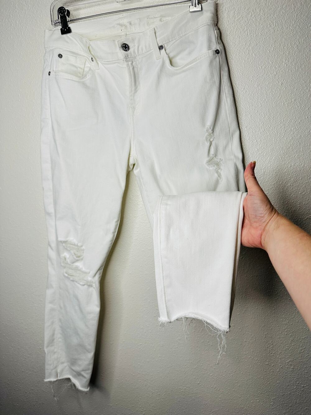 7 For All Mankind White Distressed Raw Hem Gwenevere Jeans 30